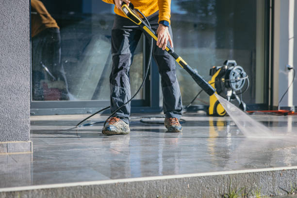 Best Parking Lot and Garage Cleaning  in Des Moines, WA